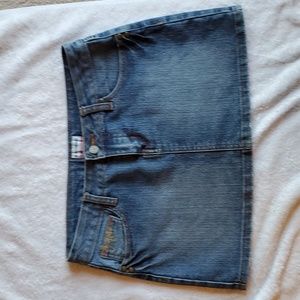 No Boundaries Denim Mini Skirt in Size 2 has Stitching detail on pockets